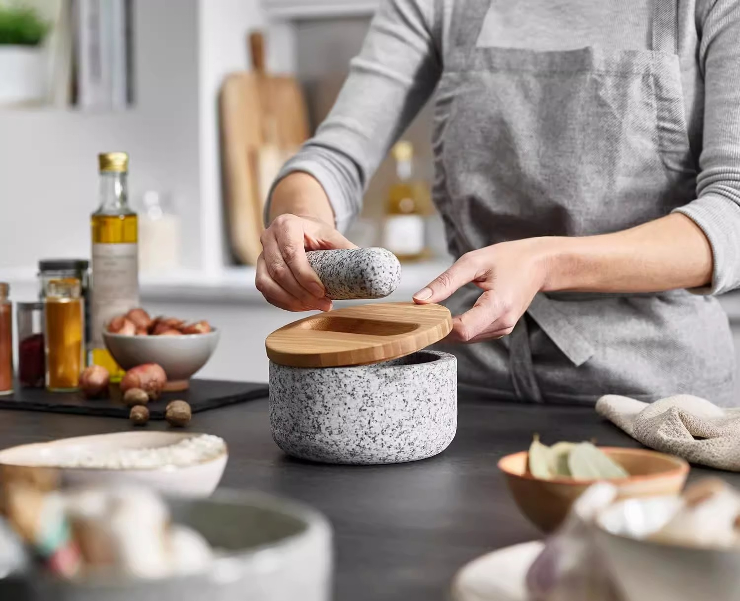 Bamboo cover granite pestle, s - Mortar Pestle Granite ulasan dan harga